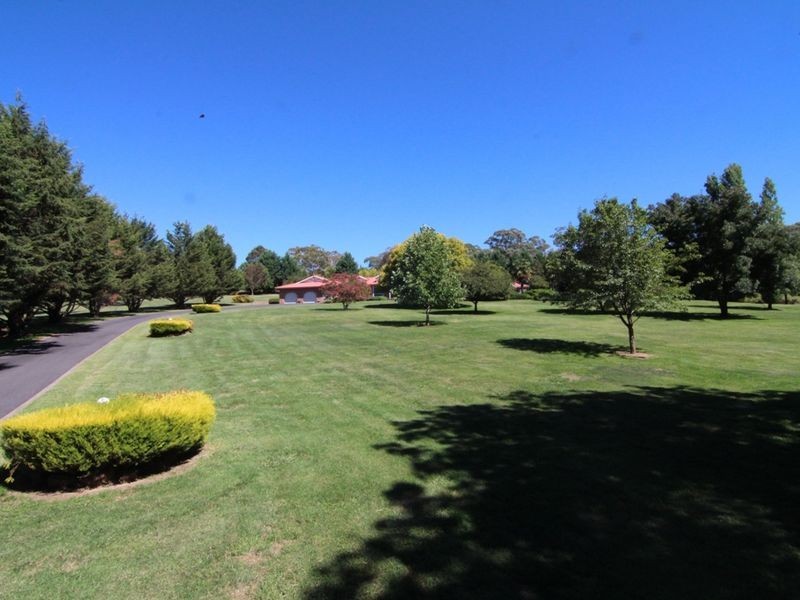 3 Carwoola Drive, Orange NSW 2800