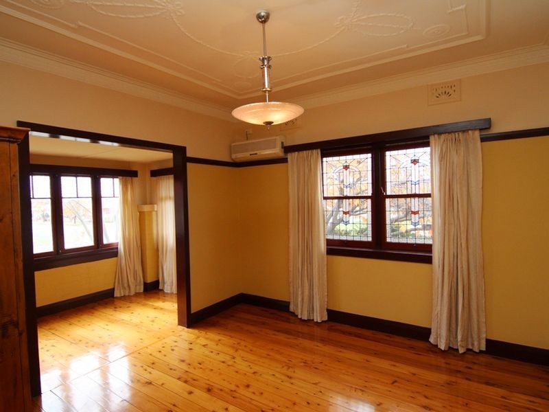 40 Caroline Street, Orange NSW 2800