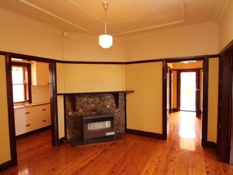 40 Caroline Street, Orange NSW 2800