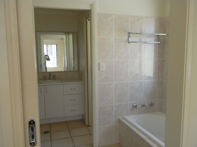 1A Cypress Street, Orange NSW 2800