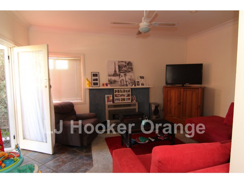 11 Bardia Avenue, Orange NSW 2800