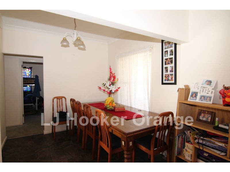 11 Bardia Avenue, Orange NSW 2800