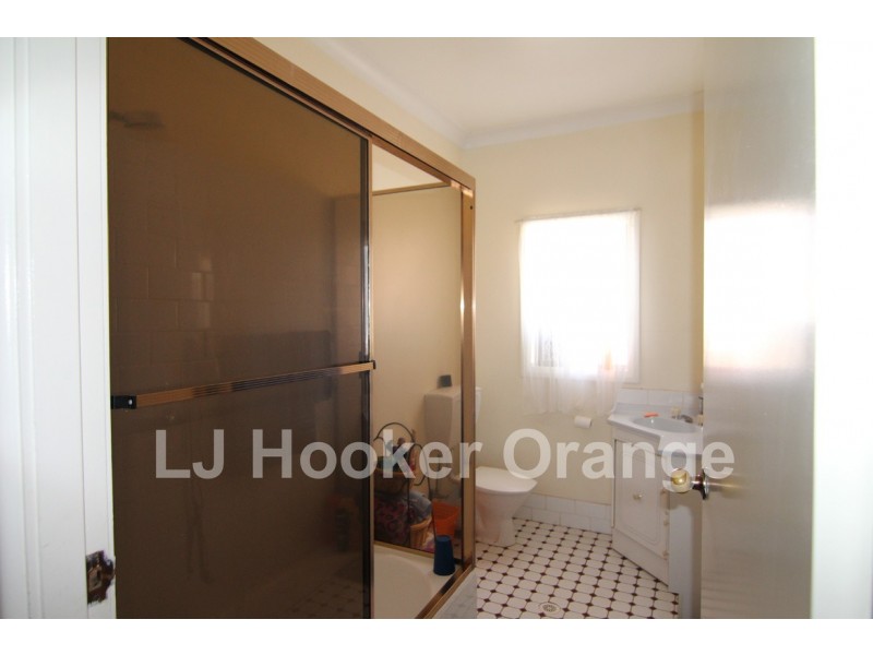 11 Bardia Avenue, Orange NSW 2800