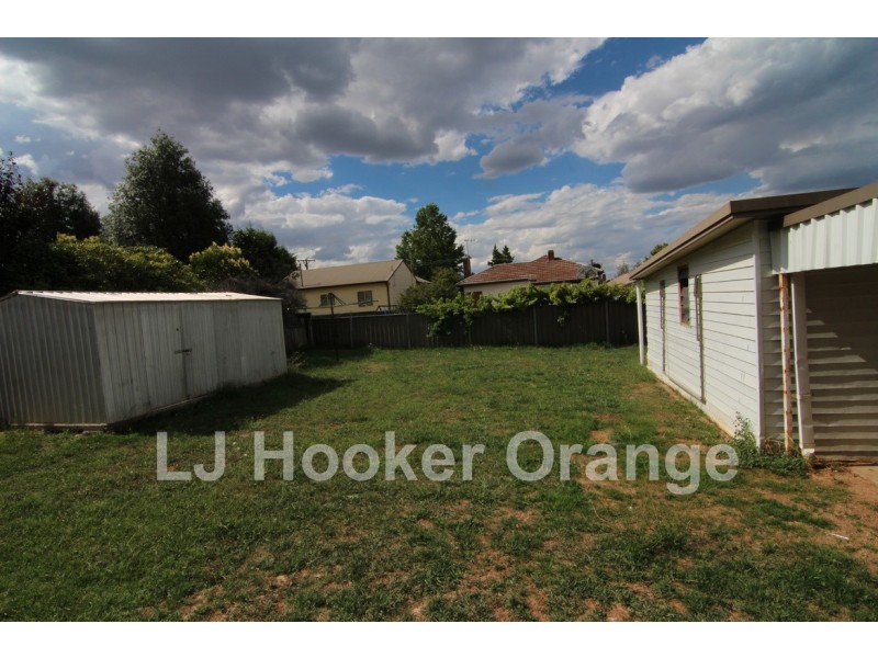 11 Bardia Avenue, Orange NSW 2800