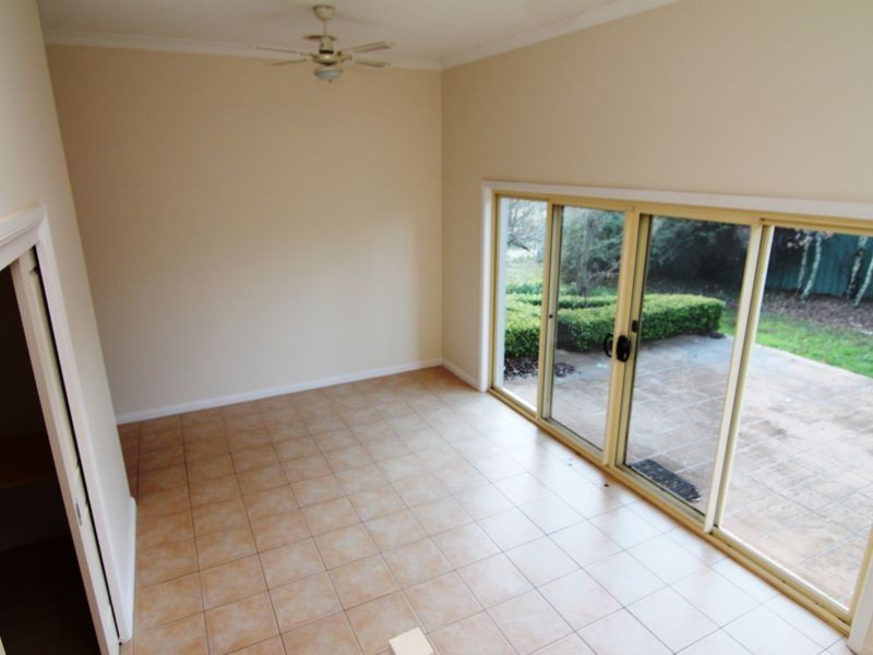 26 Goldfinch Way, Orange NSW 2800