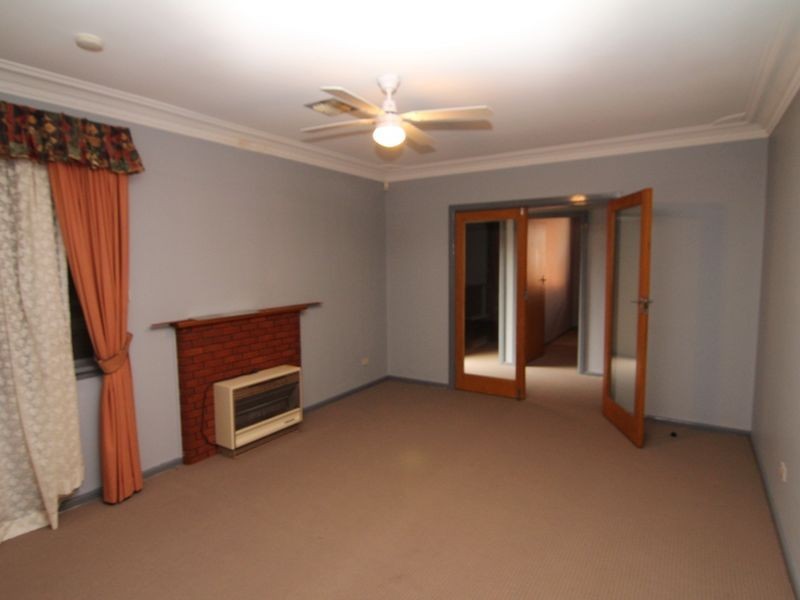 82 Icely Road, Orange NSW 2800