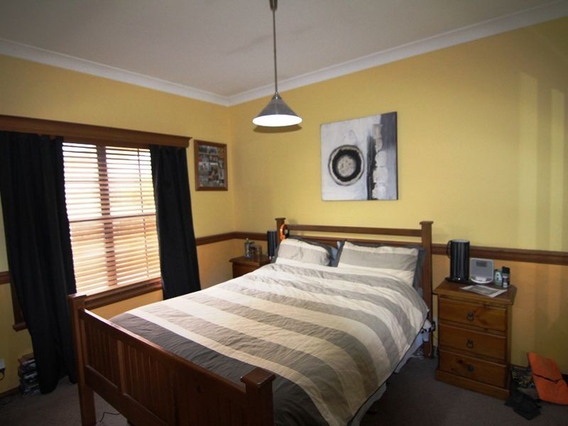 22 Hughes Street, Orange NSW 2800