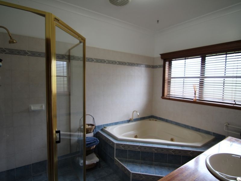 22 Hughes Street, Orange NSW 2800