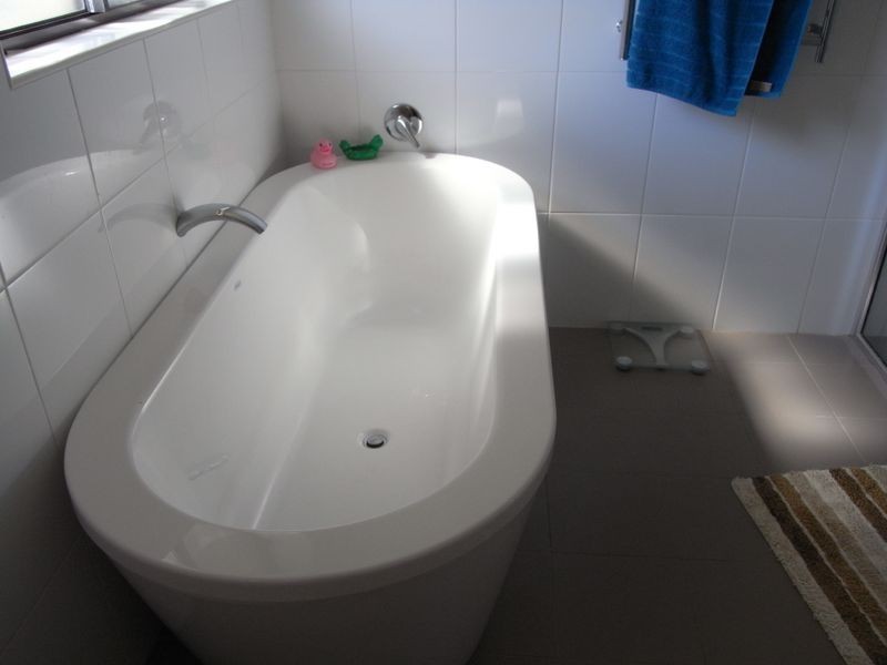 2 Anthony Crescent, Orange NSW 2800