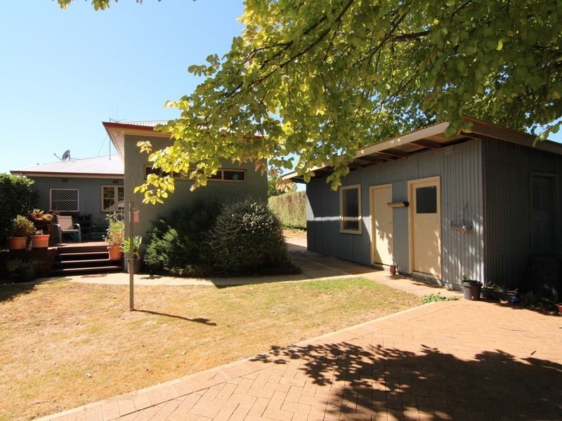 123 Sampson Street, Orange NSW 2800