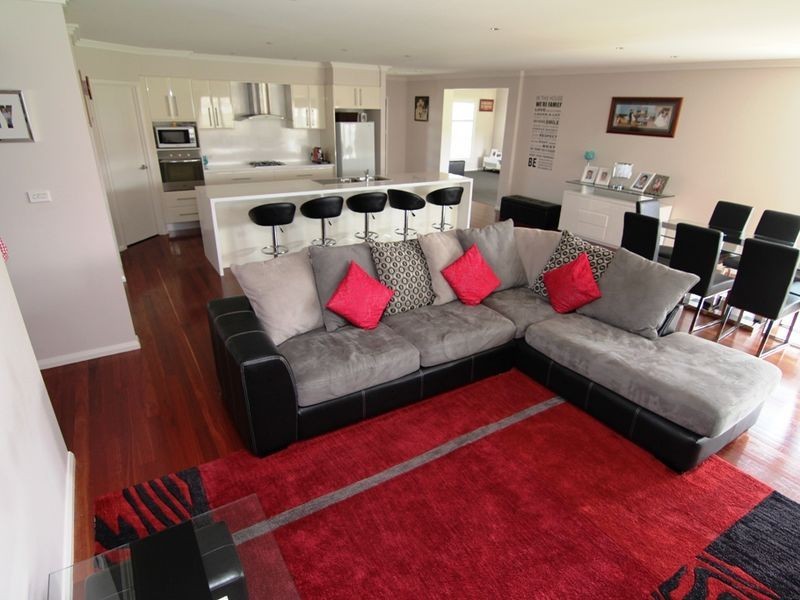 4 Stewart Close, Orange NSW 2800