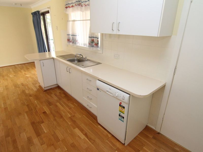 11 Rawle Avenue, Orange NSW 2800