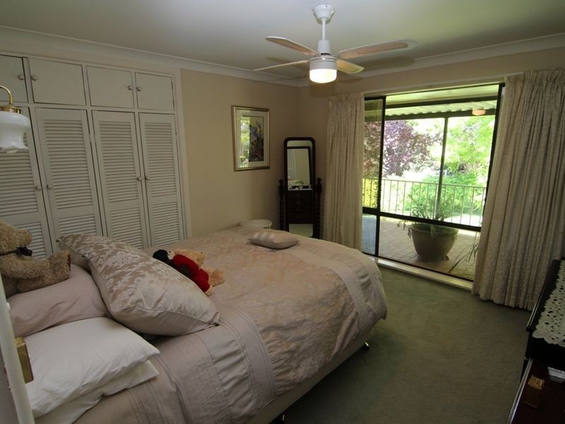 691 The Escort Way, Orange NSW 2800