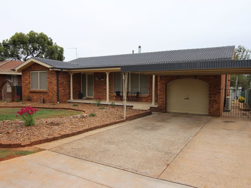 3 Sharp Road, Orange NSW 2800