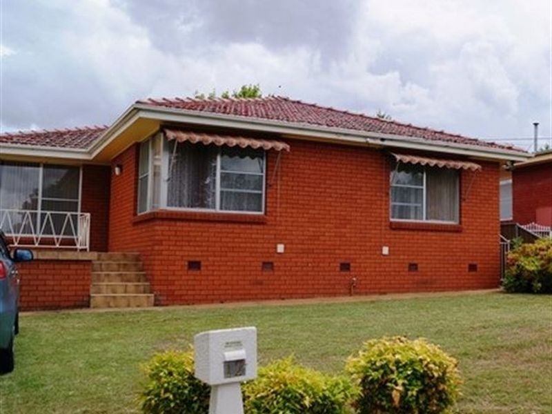 12 Legacy Avenue, Orange NSW 2800