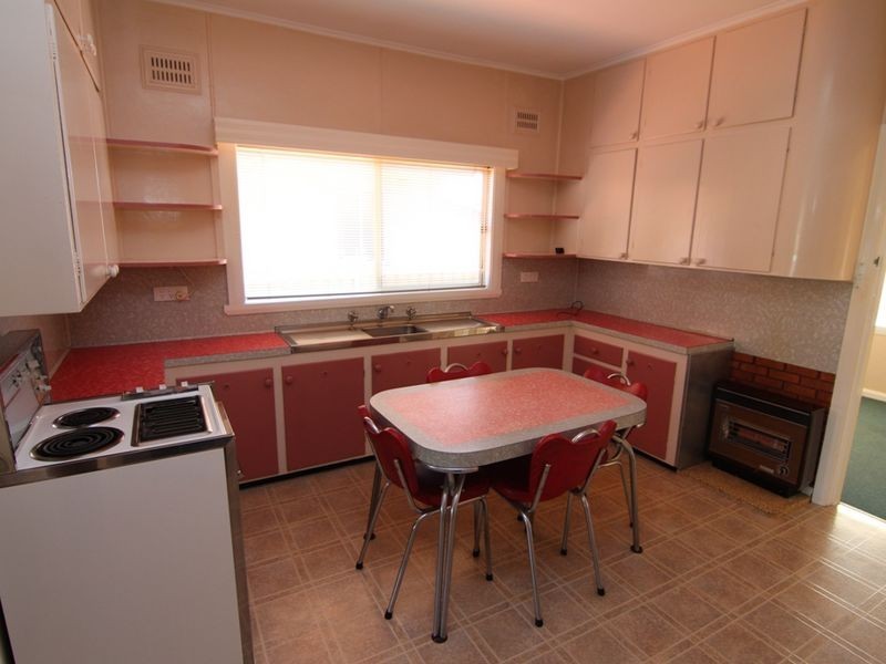 82 Nile Street, Orange NSW 2800