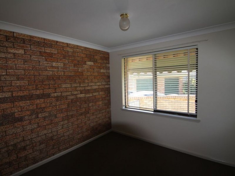 4/13 Anzac Place, Orange NSW 2800