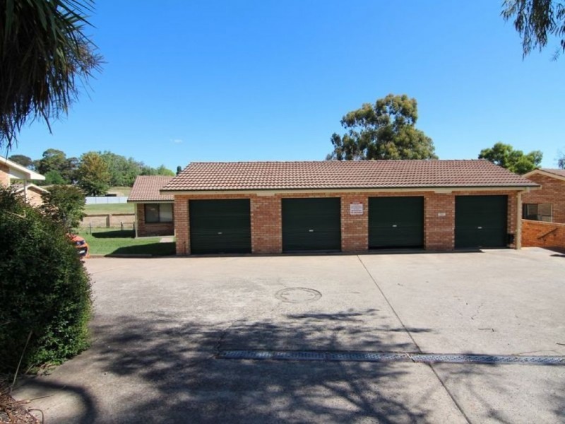 4/13 Anzac Place, Orange NSW 2800