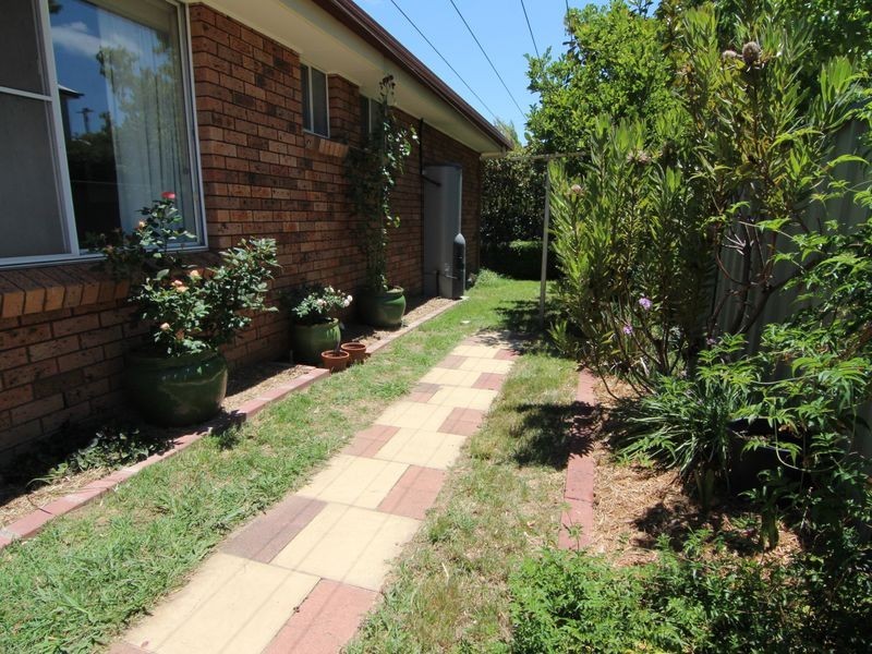 1/16 Warrendine Street, Orange NSW 2800