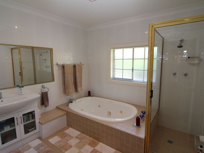 5 Bill Marshall Drive, Orange NSW 2800