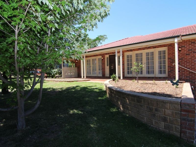 5 Bill Marshall Drive, Orange NSW 2800