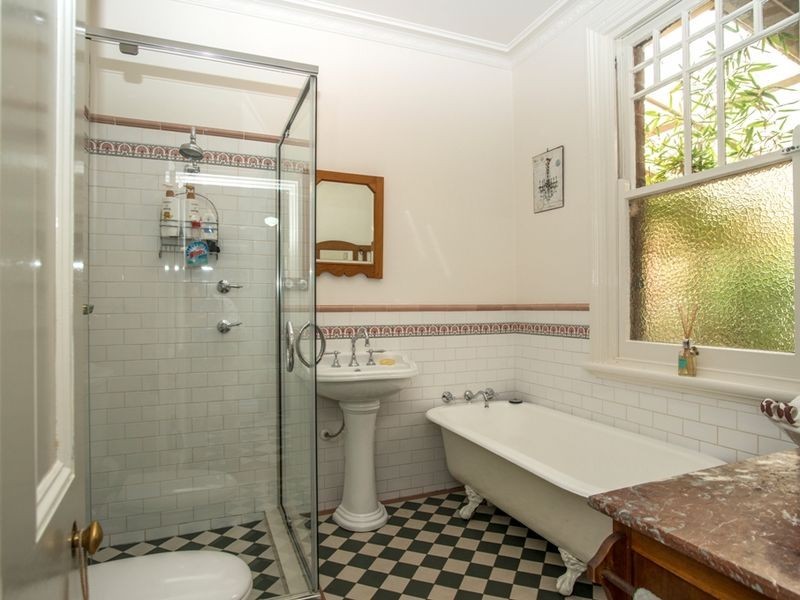 319 Lords Place, Orange NSW 2800