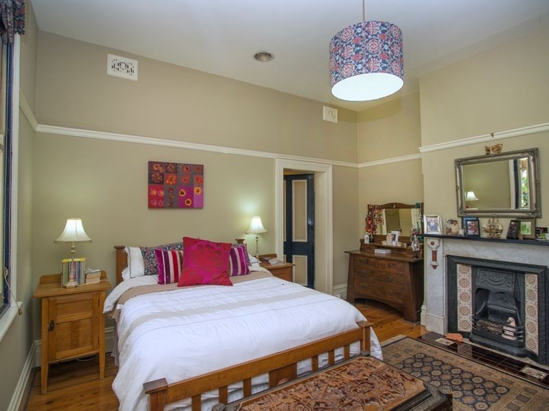 319 Lords Place, Orange NSW 2800