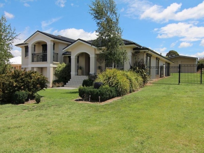 9 McIntosh Street, Orange NSW 2800