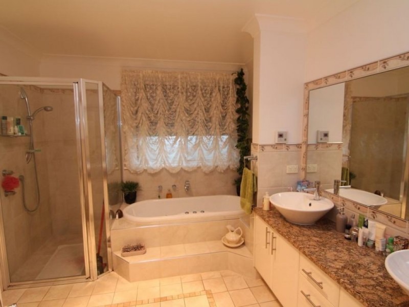 9 McIntosh Street, Orange NSW 2800