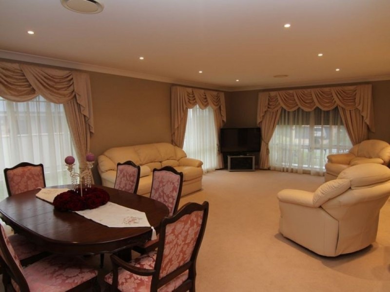 9 McIntosh Street, Orange NSW 2800