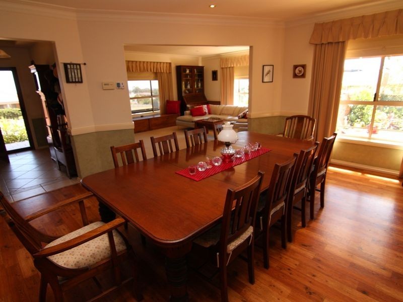 1 Hoskins Place, Orange NSW 2800