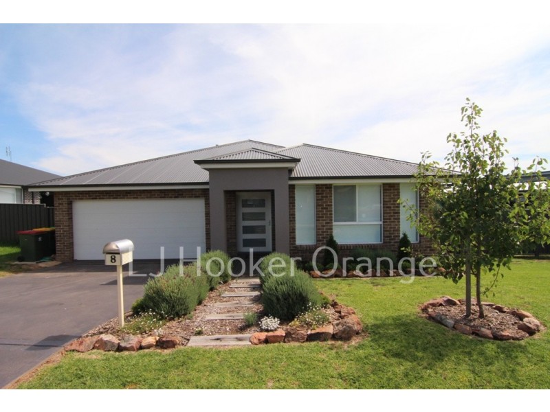 8 Mariposa Street, Orange NSW 2800