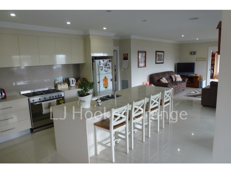 8 Mariposa Street, Orange NSW 2800