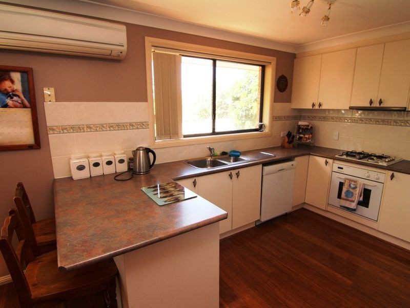 4 Emily Place, Orange NSW 2800