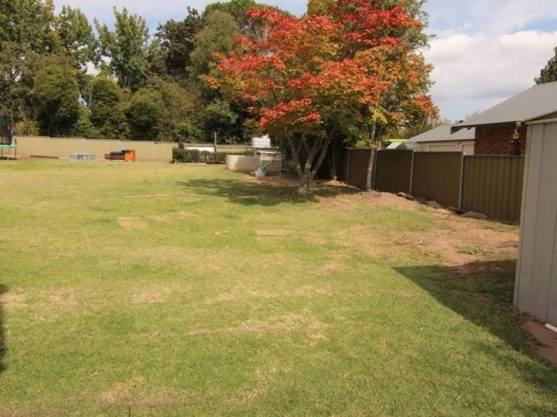 32 Allenby Road, Orange NSW 2800