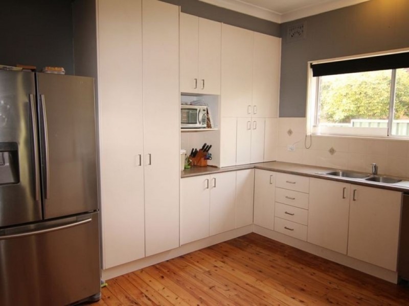 32 Allenby Road, Orange NSW 2800