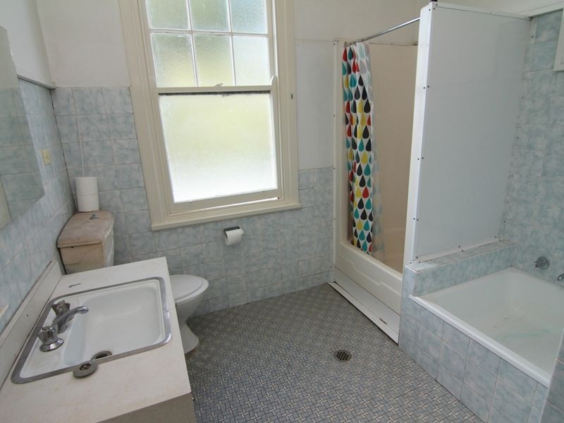 19 Bathurst Road, Orange NSW 2800