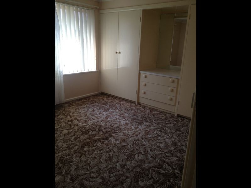 8 Eloc Place, Orange NSW 2800