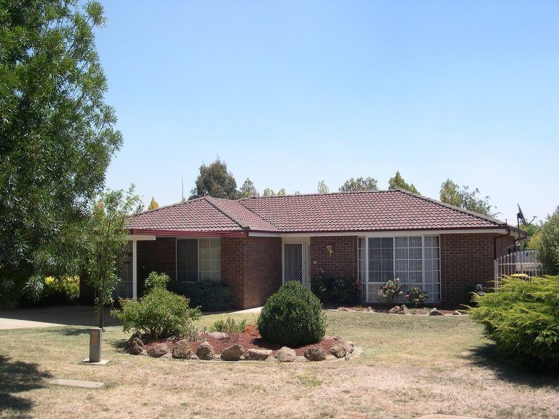 33 Namatjira Crescent, Orange NSW 2800