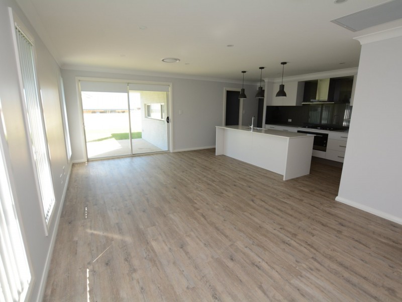 7 Threadfin Court, Old Bar NSW 2430