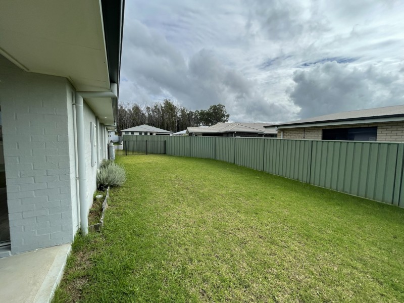 7 Threadfin Court, Old Bar NSW 2430