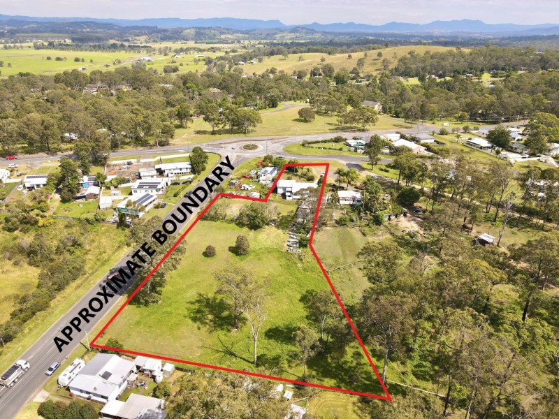 4 Rifle Range Road, Taree NSW 2430