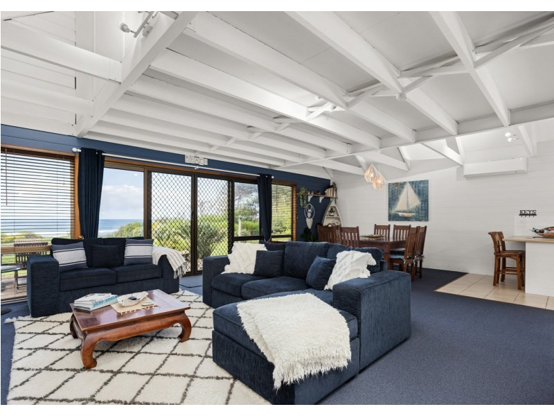 16 Lewis Street, Old Bar NSW 2430