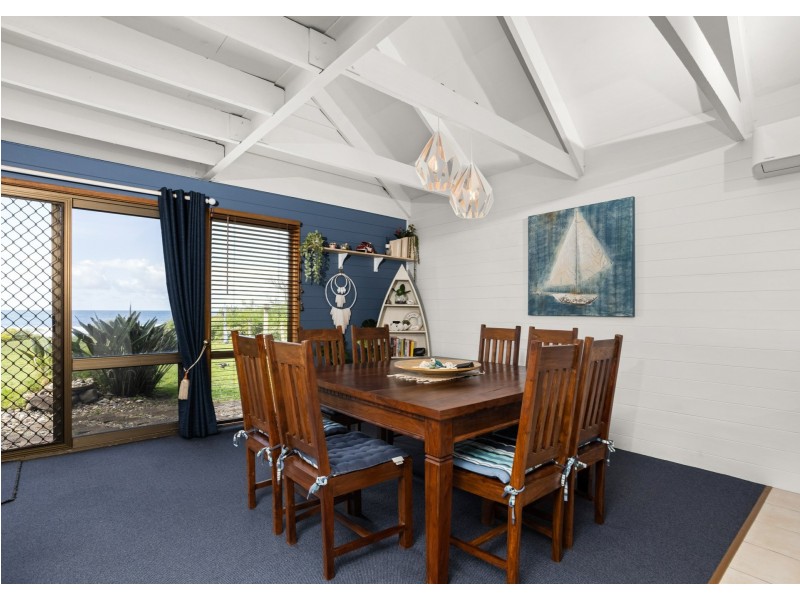 16 Lewis Street, Old Bar NSW 2430