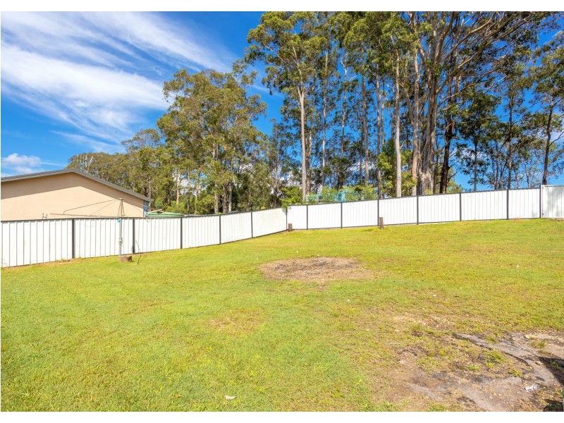 25 Talawong Drive, Taree NSW 2430
