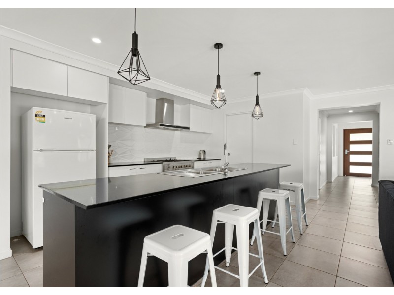 30 Howard Street, Wallabi Point NSW 2430