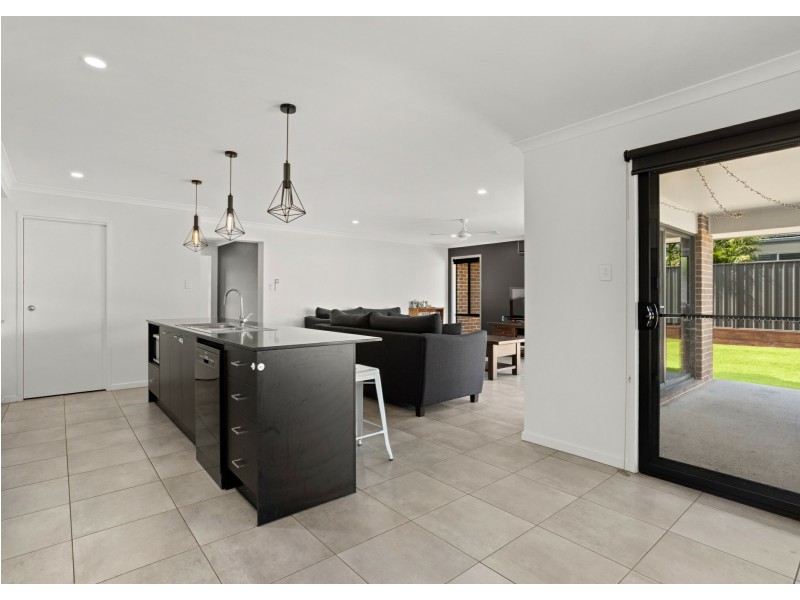 30 Howard Street, Wallabi Point NSW 2430