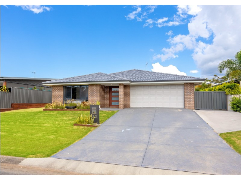 30 Howard Street, Wallabi Point NSW 2430