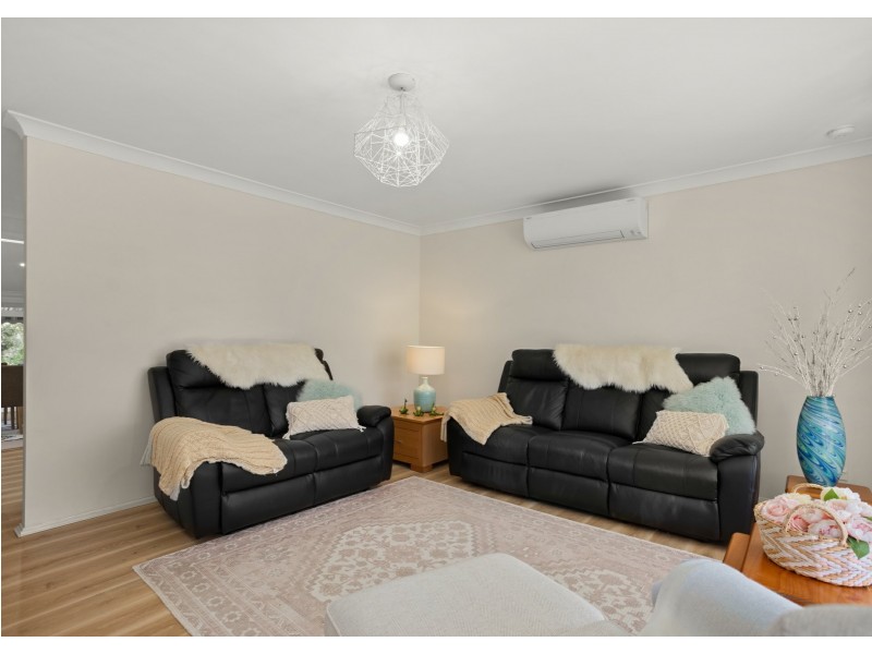 15 Gannet Crescent, Old Bar NSW 2430