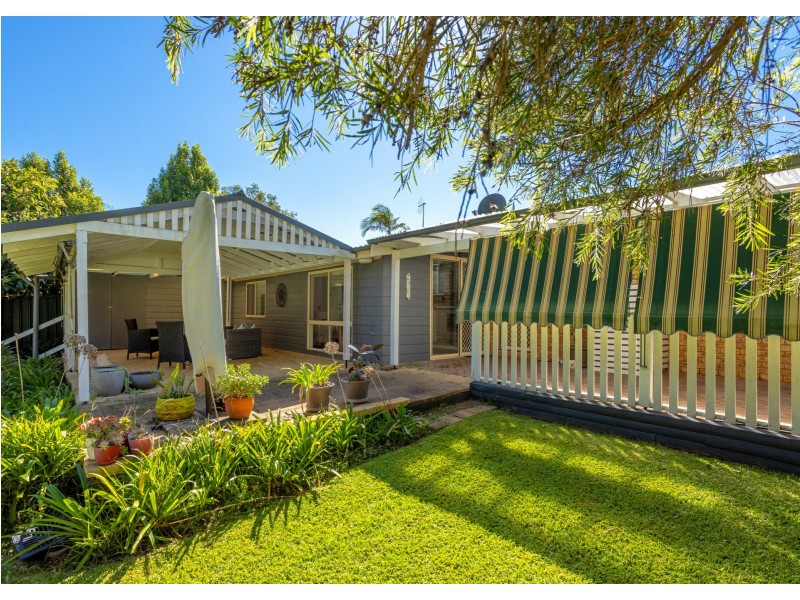 15 Gannet Crescent, Old Bar NSW 2430